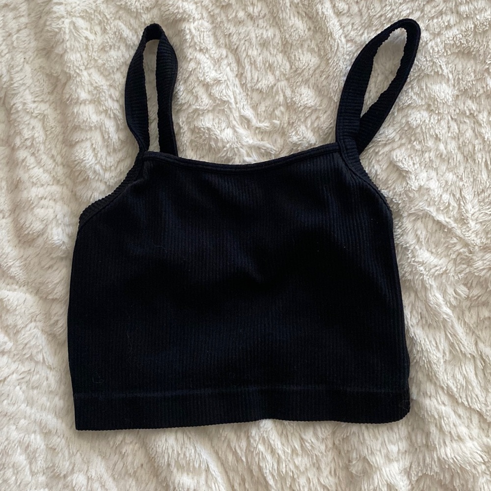 XS- Simple ribbed black tank- super comfy and cute:)